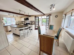 Kitchen Breakfast Room- click for photo gallery